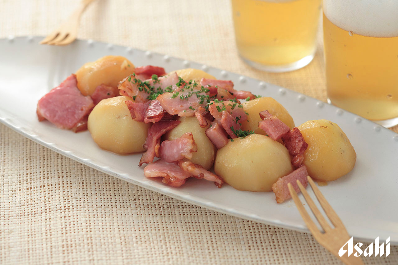 カリカリベーコンと新ジャガの煮物のレシピ・作り方 | おつまみレシピ